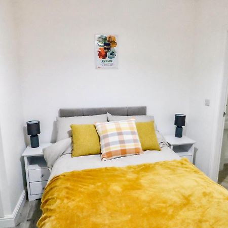 Port Apartment 1 Holyhead Zewnętrze zdjęcie